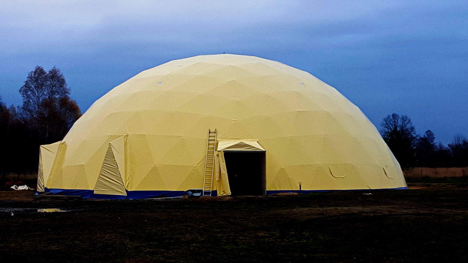 Žirgynas ir Manežas Kupolas Ø24m | Ūkininko ūkis, Ledziny, Lenkija