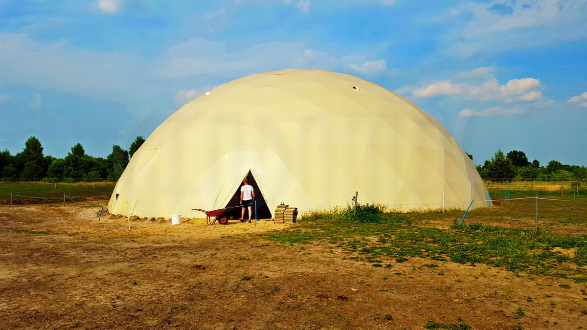 Žirgynas ir Manežas Kupolas Ø24m | Ūkininko ūkis, Ledziny, Lenkija