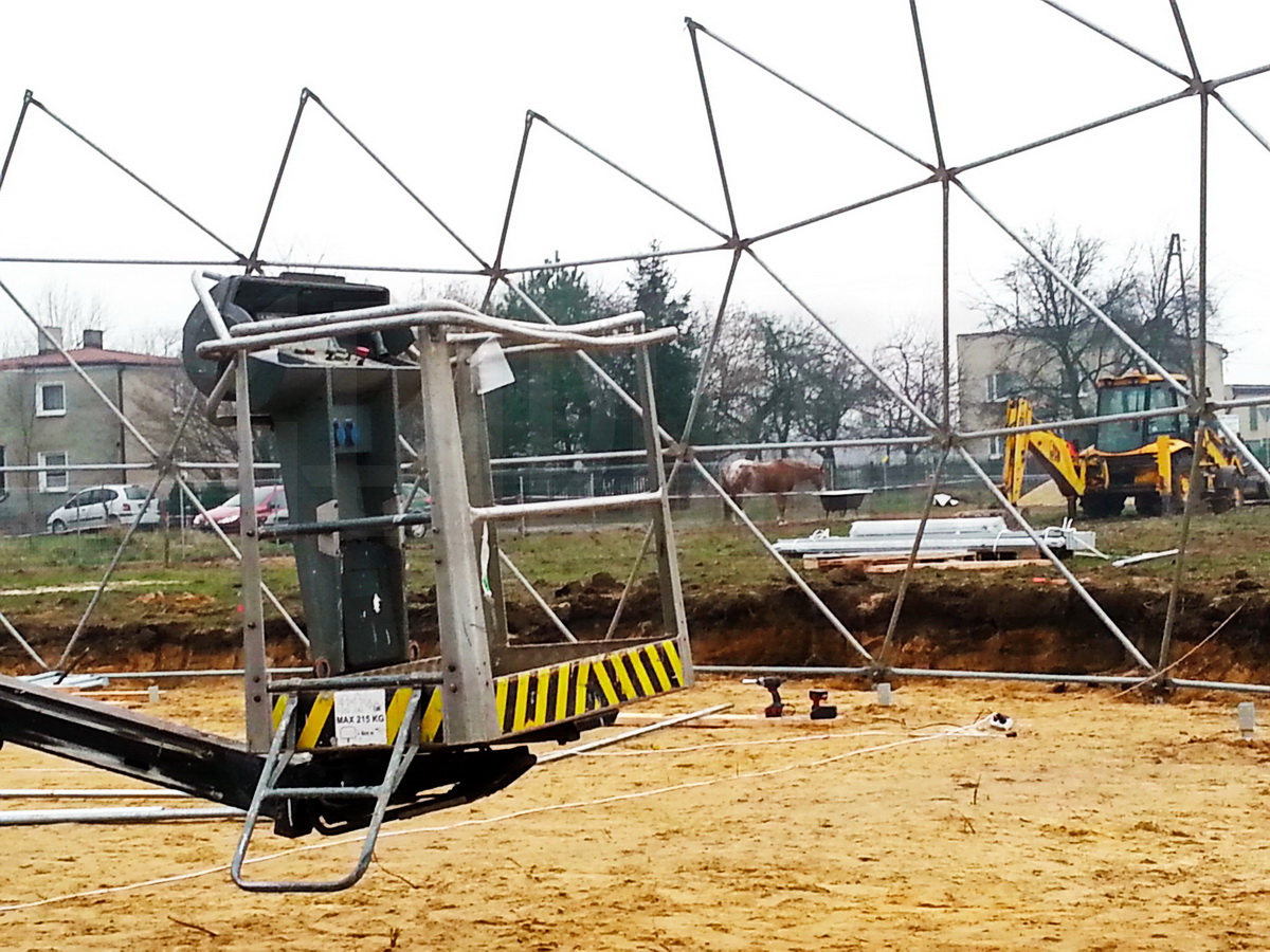 Žirgynas ir Manežas Kupolas Ø24m | Ūkininko ūkis, Ledziny, Lenkija