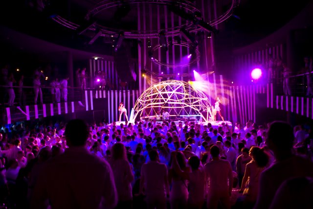 Desyn Masiello – Omid 16B – Demi @ Pure Future White 2009 | Vilnius, Lietuva