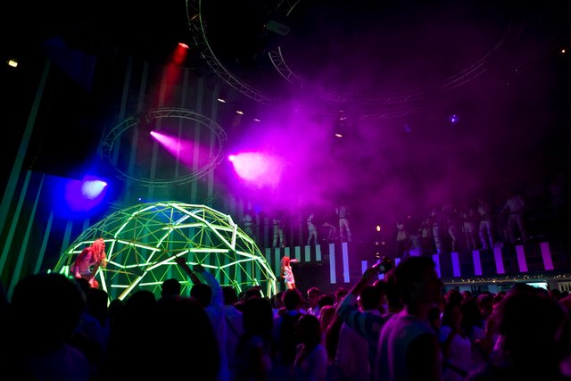 Desyn Masiello – Omid 16B – Demi @ Pure Future White 2009 | Vilnius, Lietuva