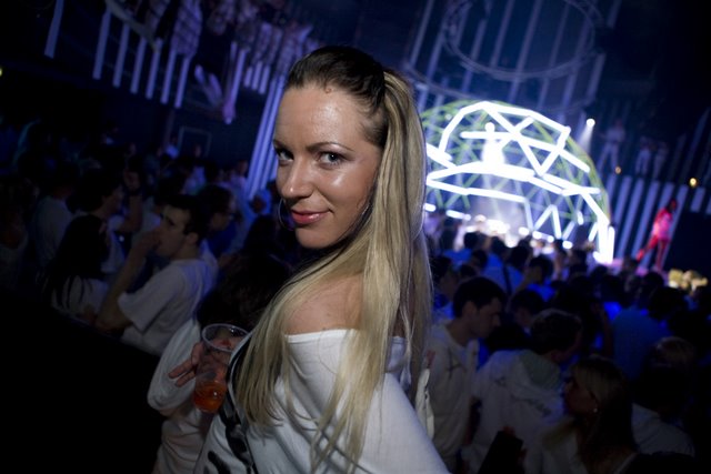 Desyn Masiello – Omid 16B – Demi @ Pure Future White 2009 | Vilnius, Lietuva