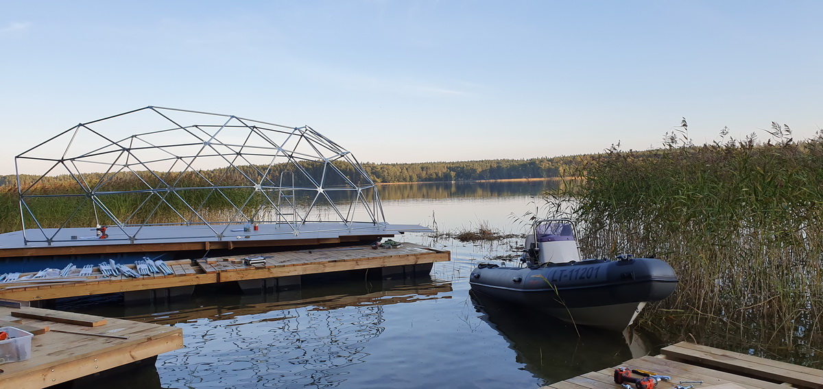 27m² Pramoginis Glamping laivas Ø7m | Pasimėgaukite ežerų ir jų salų grožiu