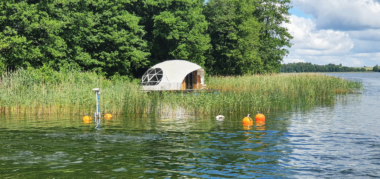 27m² Pramoginis Glamping laivas Ø7m | Pasimėgaukite ežerų ir jų salų grožiu
