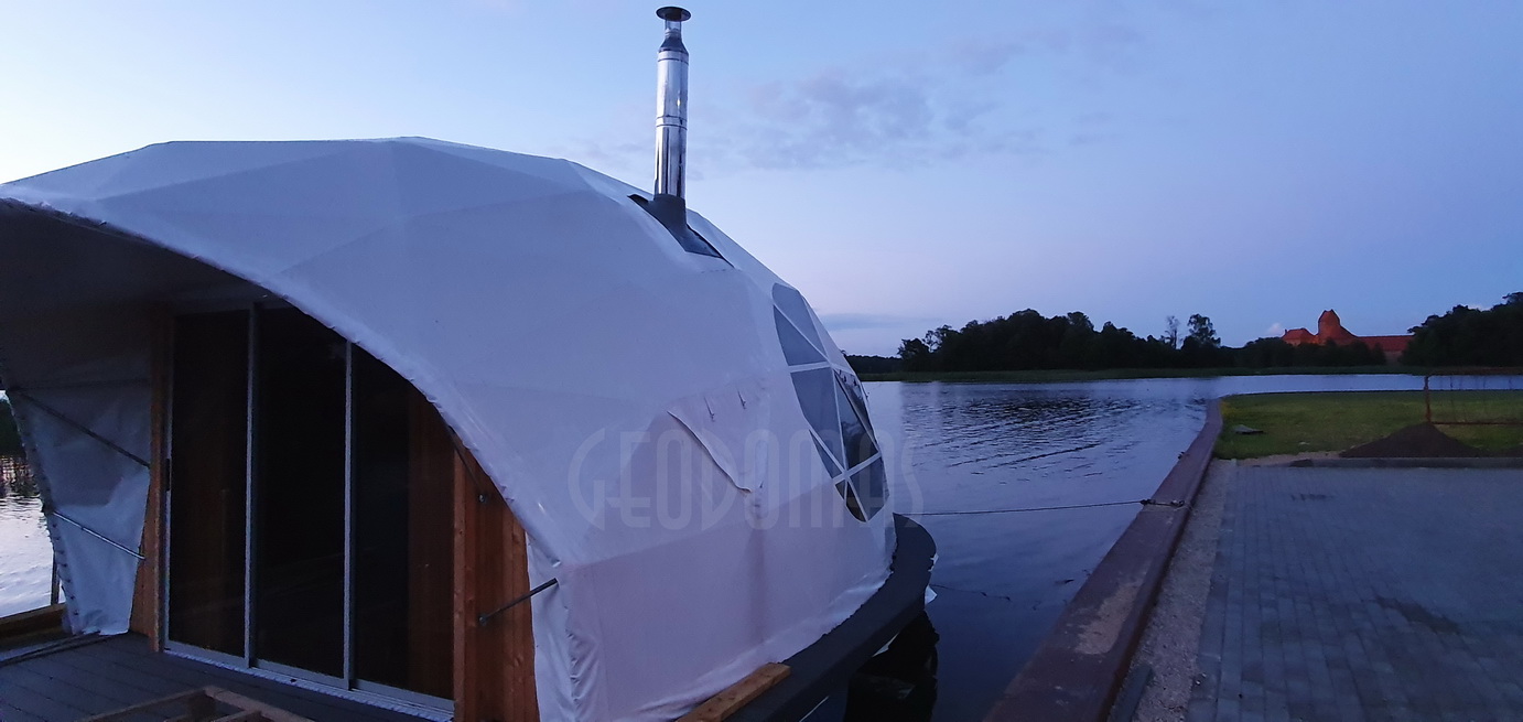 27m² Pramoginis Glamping laivas Ø7m | Pasimėgaukite ežerų ir jų salų grožiu