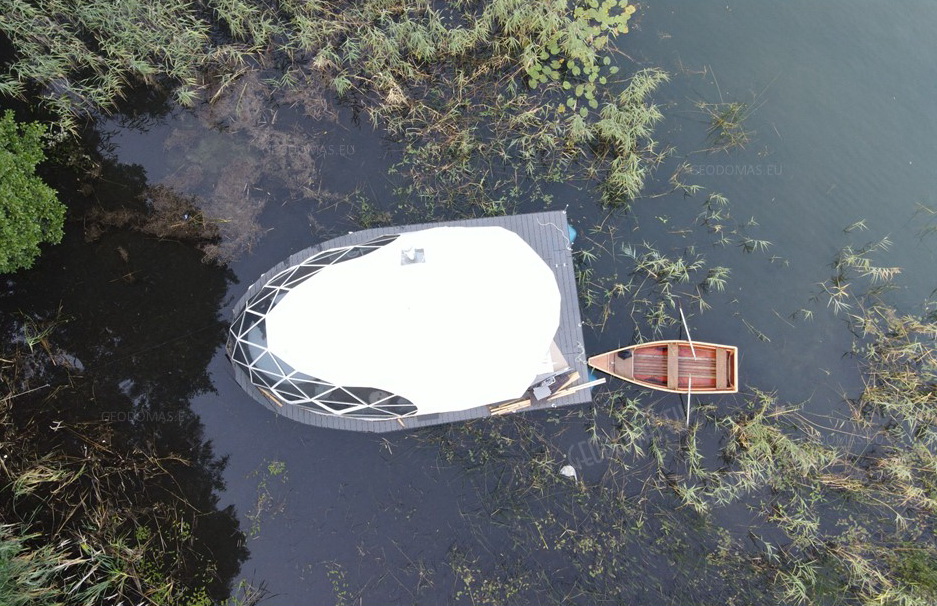 27m² Pramoginis Glamping laivas Ø7m | Pasimėgaukite ežerų ir jų salų grožiu