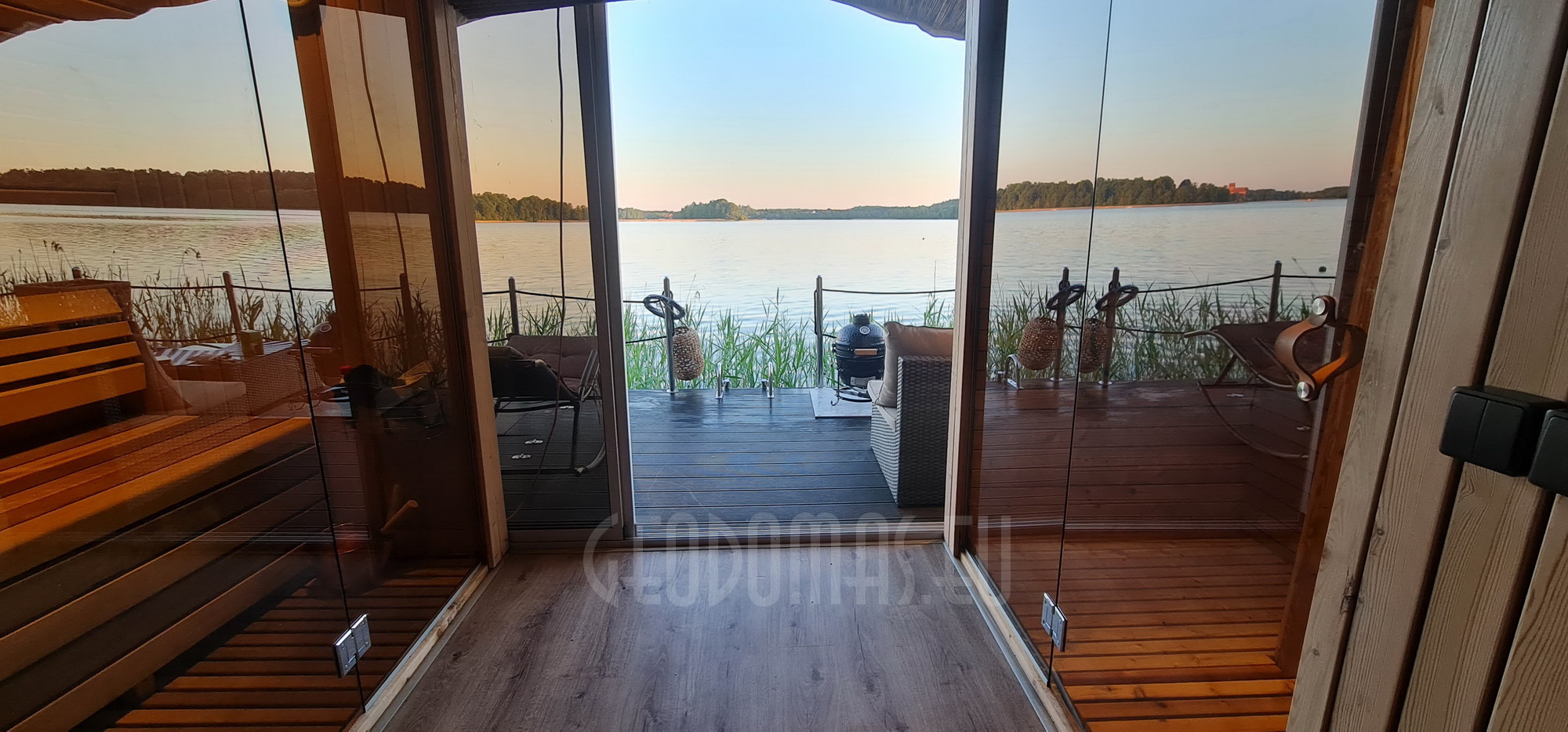 27m² Pramoginis Glamping laivas Ø7m | Pasimėgaukite ežerų ir jų salų grožiu