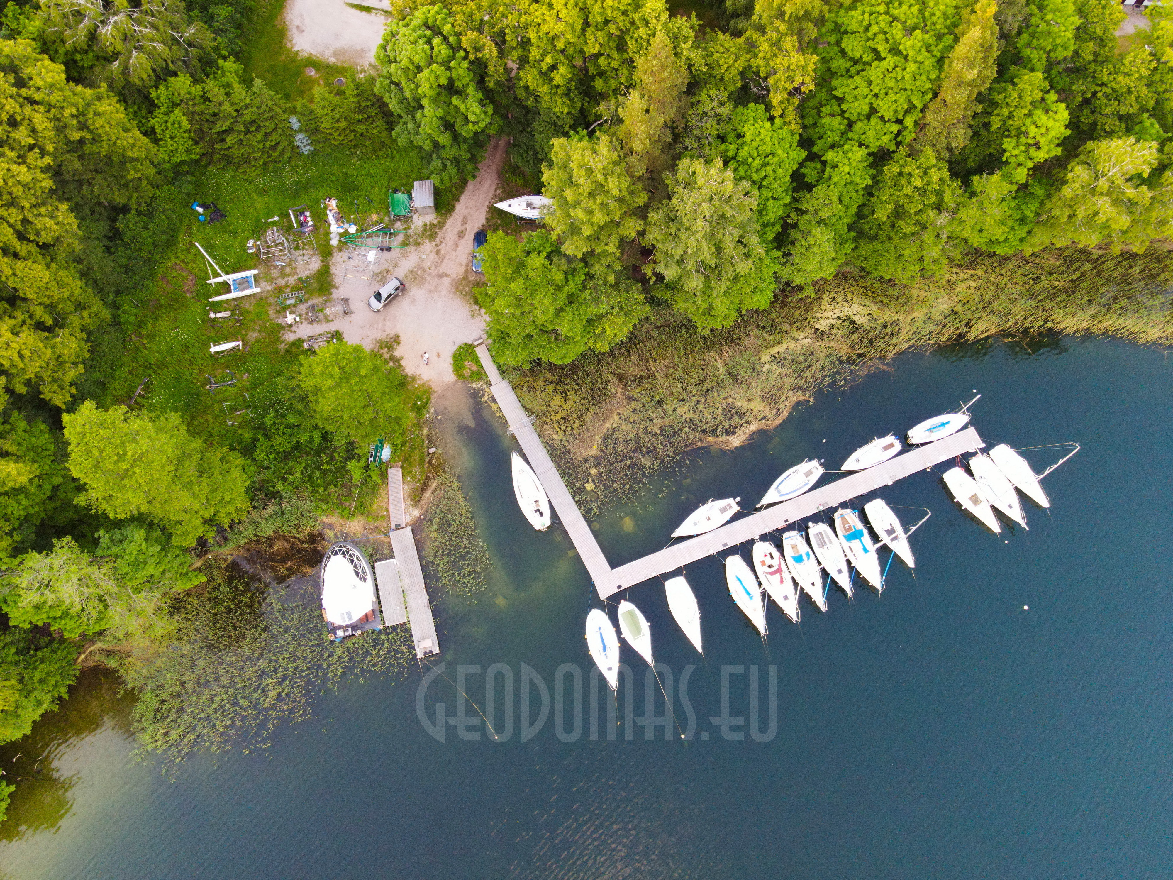 27m² Pramoginis Glamping laivas Ø7m | Pasimėgaukite ežerų ir jų salų grožiu