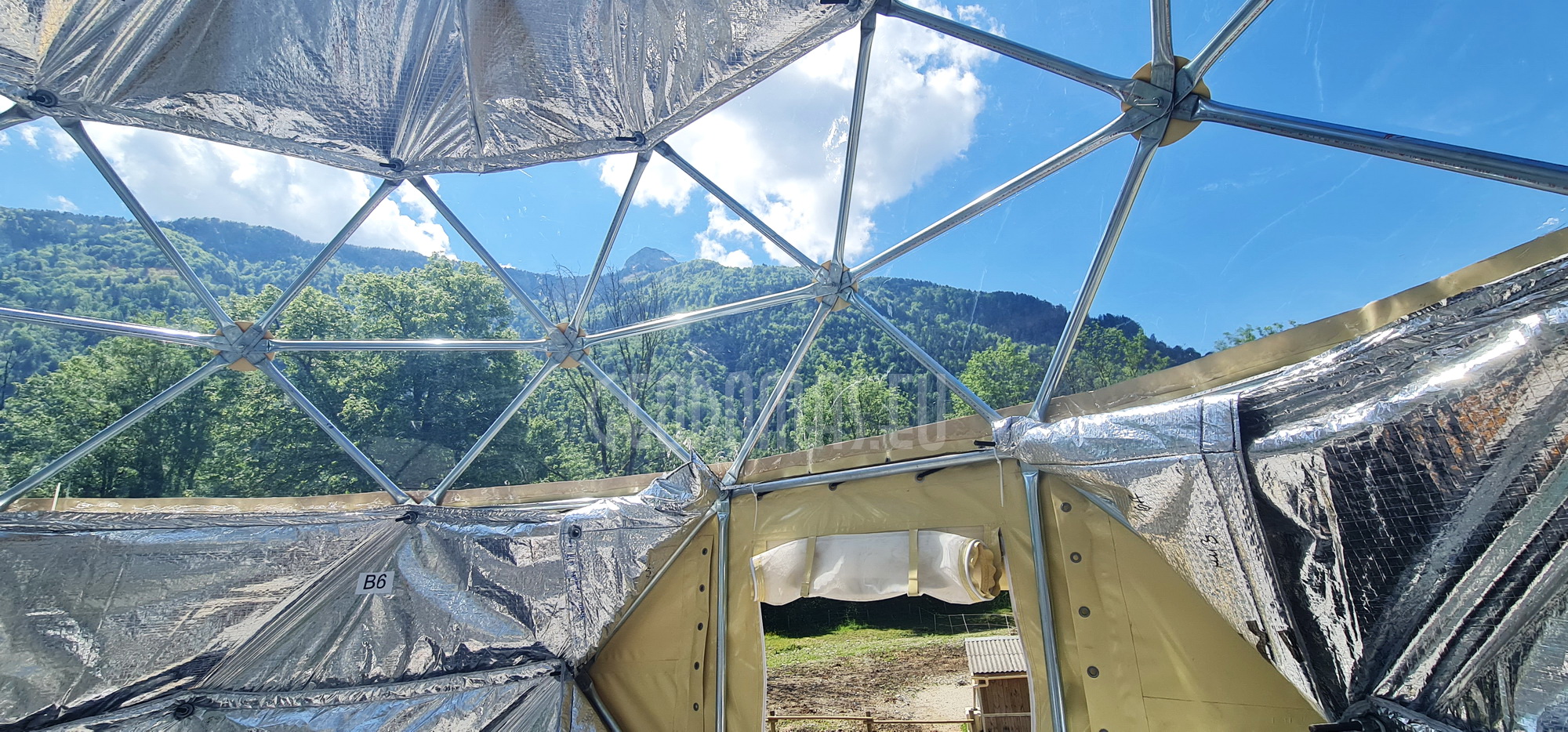 CRYSTAL DOME | Jojimo Klubas Prie Malūno | Prancūzija
