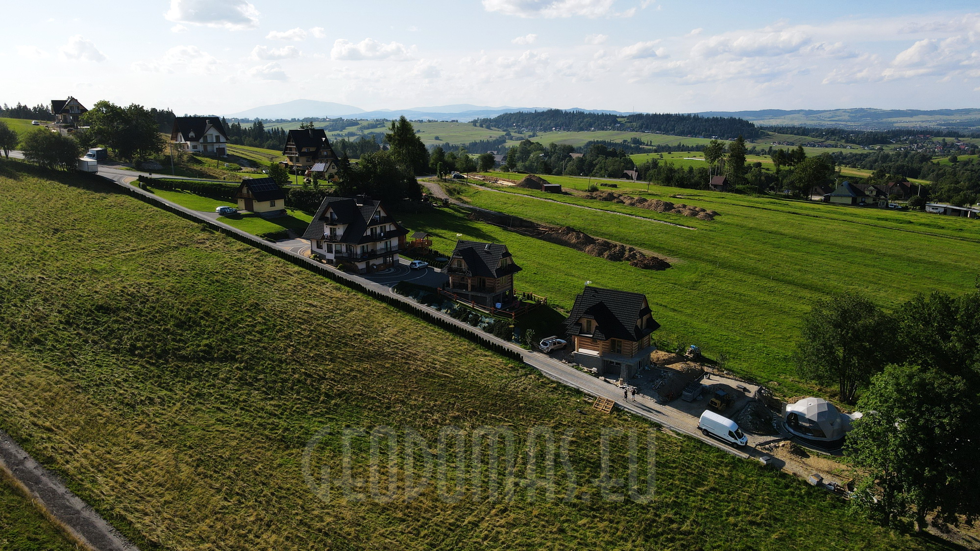 geodesic_glamping_dome_07