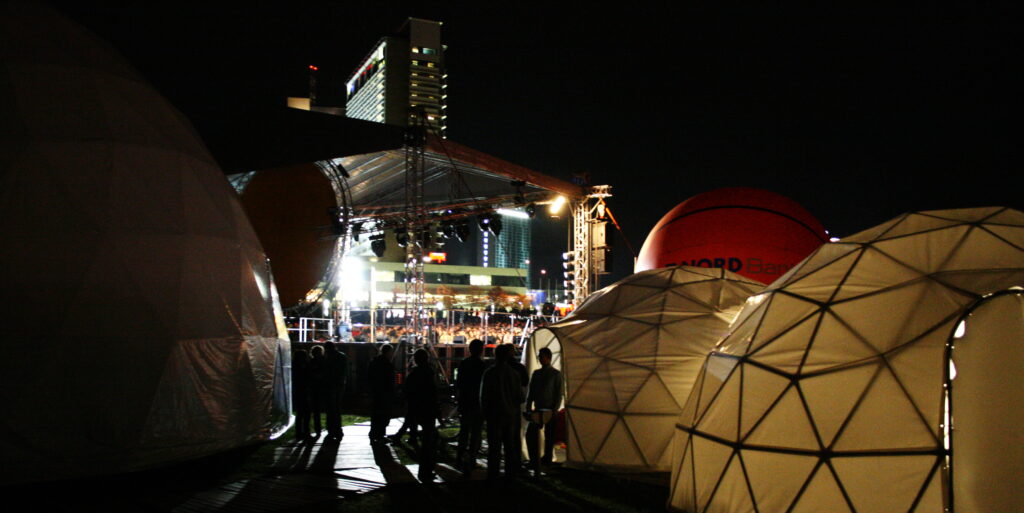 baltasis_tiltas_front