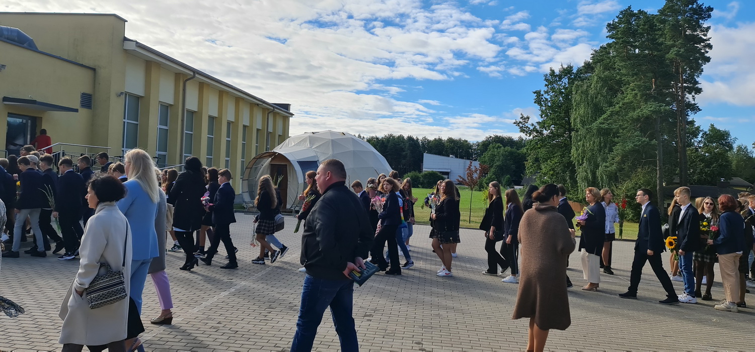 50m2 Mobile school Room Ø8m | Avizieniu High School