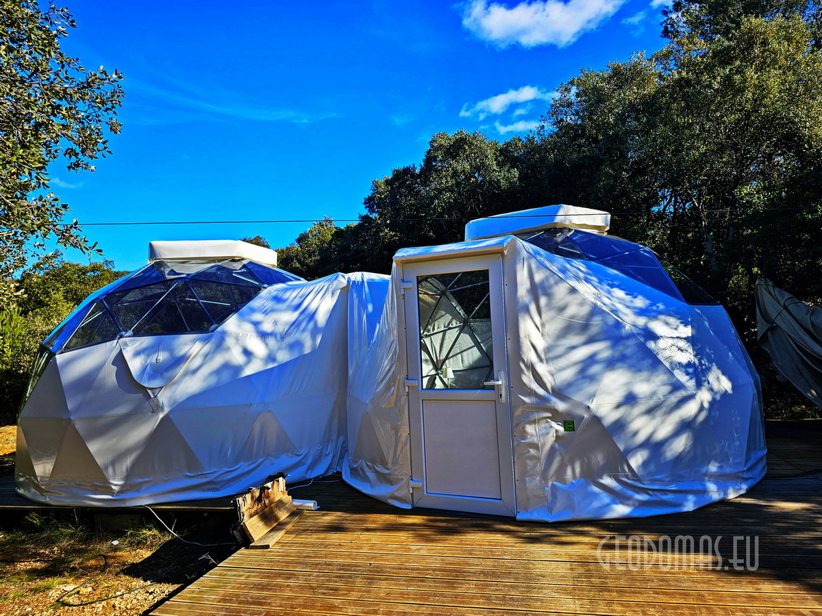 CRYSTAL KAPSULĖ & 28m2 GLAMPING KUPOLAI | Astronarium.Fr
