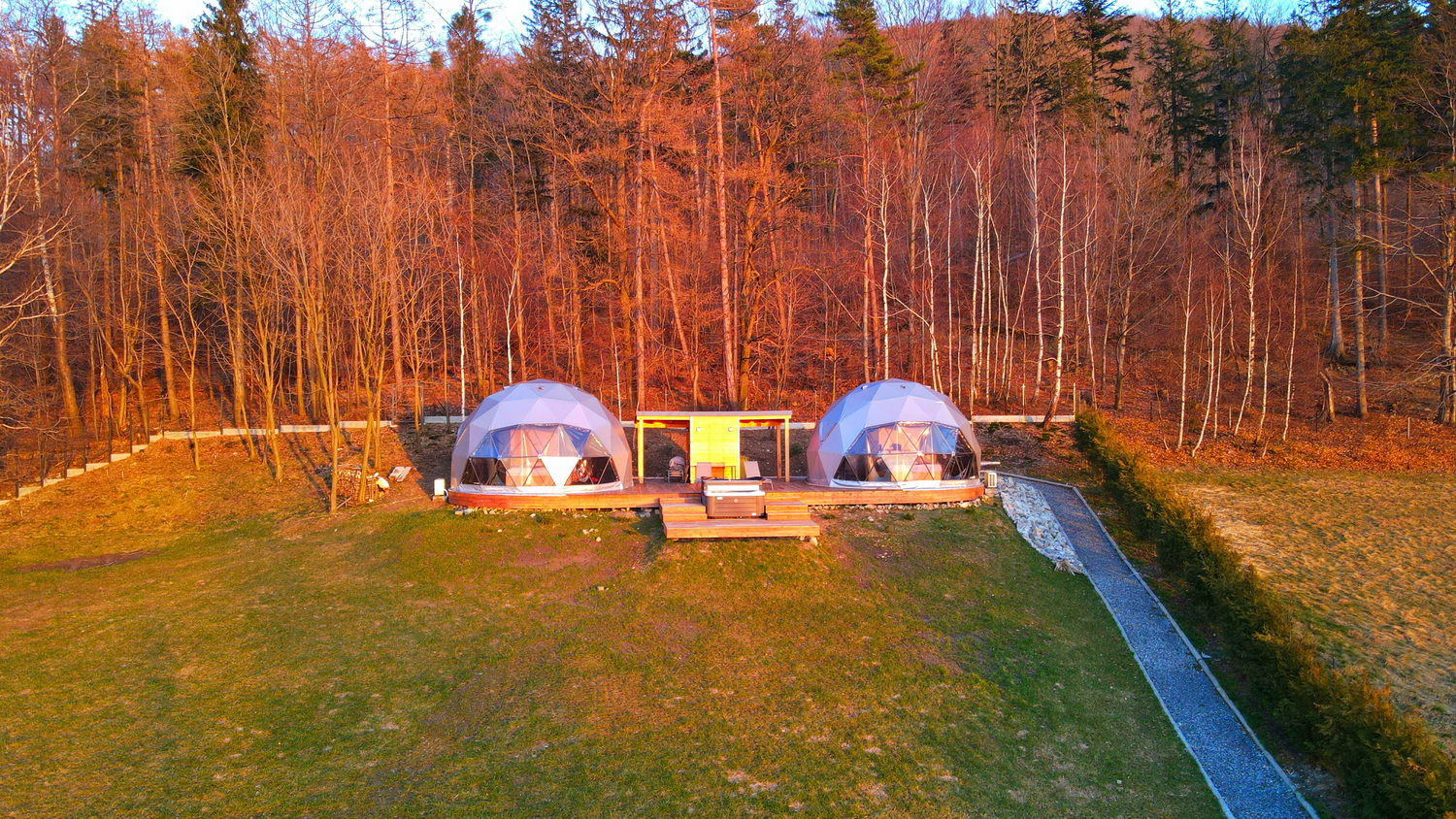 35m² BESKID GLAMP Glamping Kupolai Ø6,7m | Jaworze Kalnai, Lenkija