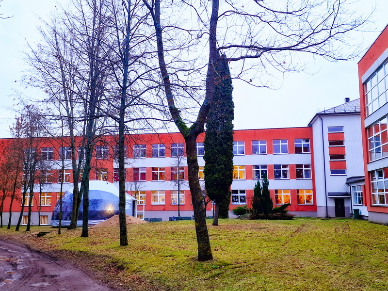 grigiskiu_gimnazija_1