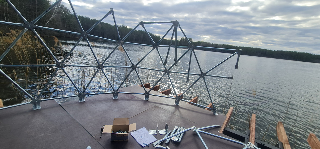 32m² Pramoginis Glamping Laivas Ø8m | Pasimėgaukite ežerų ir jų salų grožiu, Lakajai LT